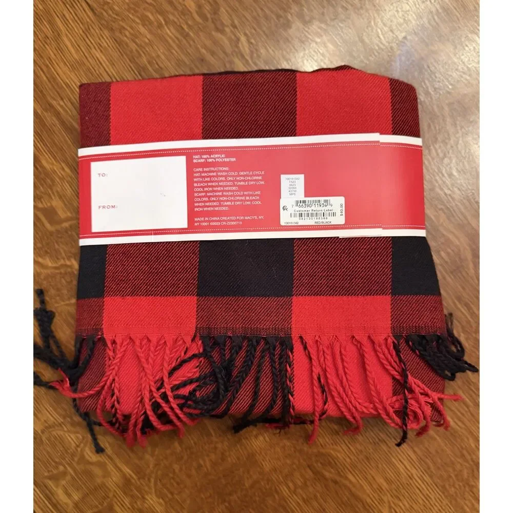 NWT CLUB ROOM SCARF AND HAT SET
